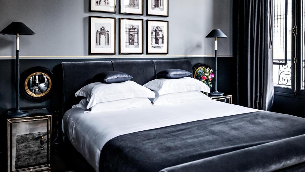 Monsieur George Hotel&Spa - Champs-Elysées Paris Extérieur photo A bedroom at the hotel